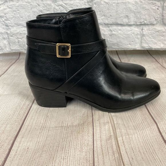 Karen Scott Black Ankle Boots with Gold Buckle - Picture 1 of 7